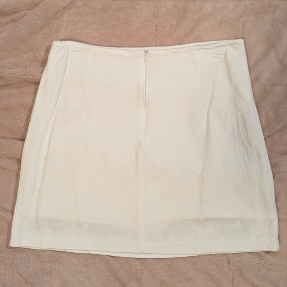 Umgee Cream Skirt with Multicolor Floral Design - Picture 8 of 10